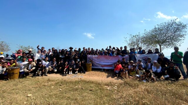 Pertamina Foundation Sobat Bumi dari Universitas Sunan Bonang Tuban: Aksi Tuntaskan Sampah